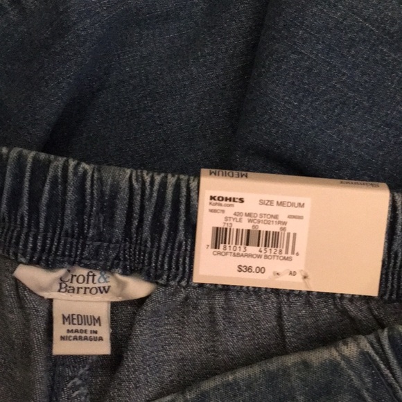 NWT Croft & Barrow, Pull-On Skimmer - Picture 3 of 9